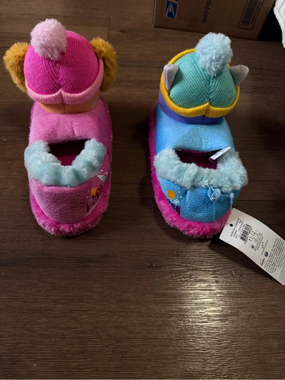 NWT Sz11/12 Toddler Girl Paw Patrol Toddler Girls' Slippers feature Skye/Everes